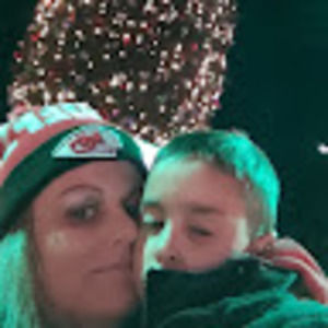 Meet your Posher, Lindsay robin